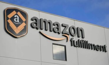 Amazon FBA fulfillment warehouse exterior, real‑shot of US Amazon FBA storage facility